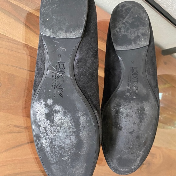 Black Suede DKNY flats - Picture 4 of 5